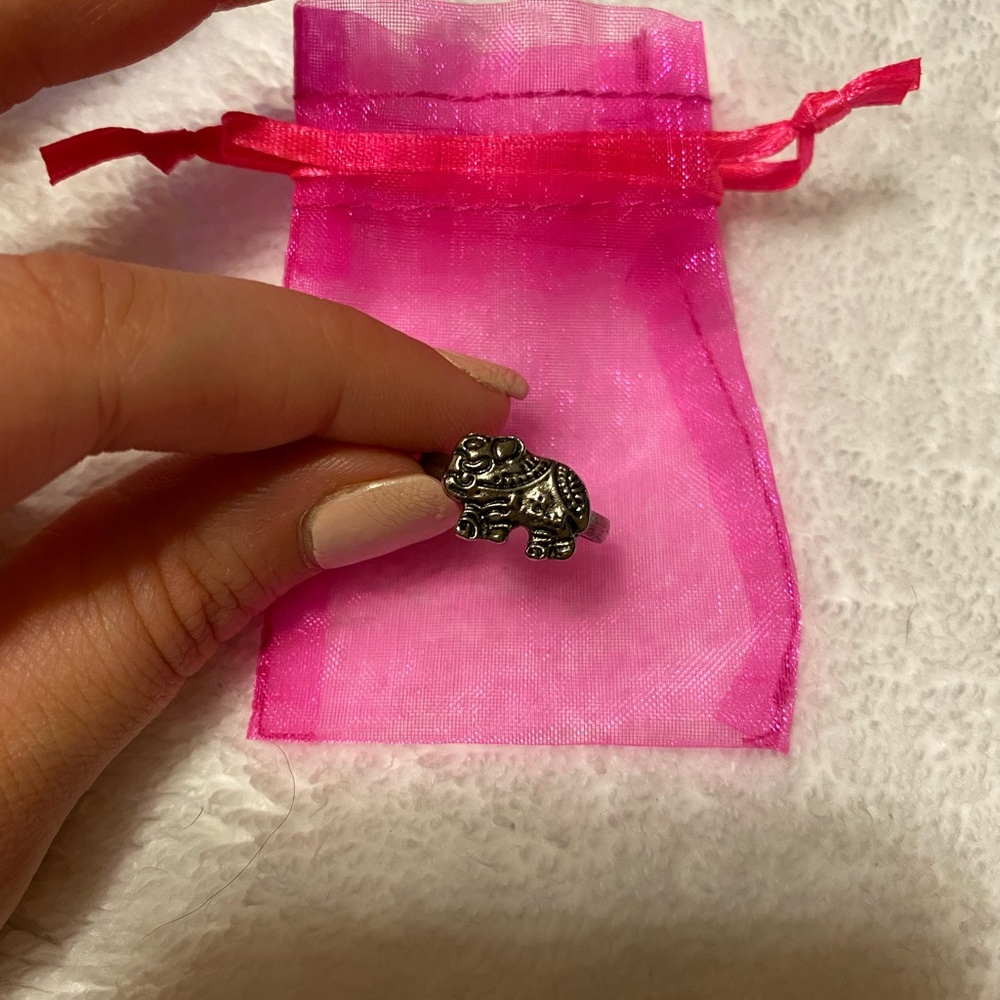 Brandy Melville Elephant ring